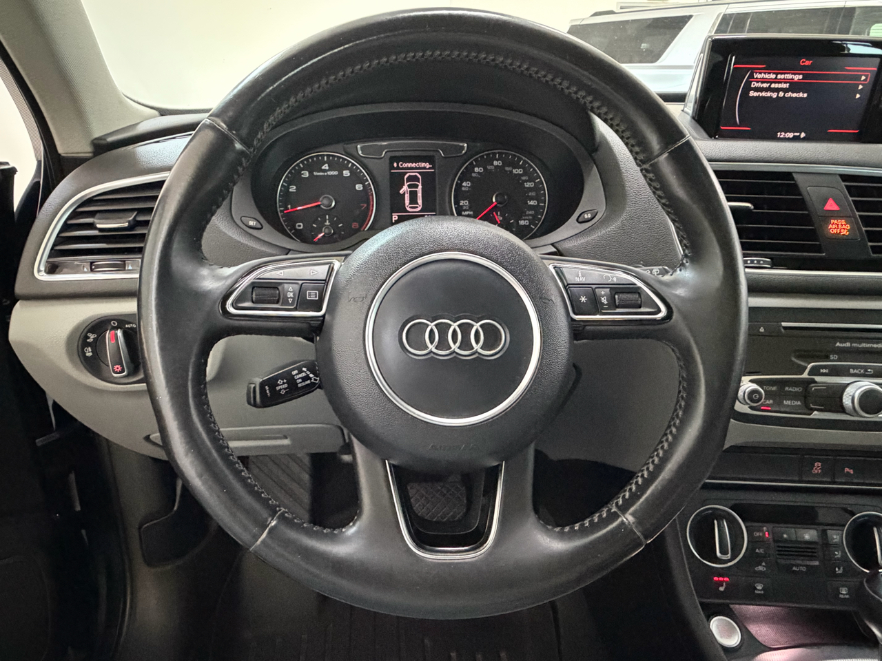 Audi Q3 2.0T quattro Premium Plus 2016
