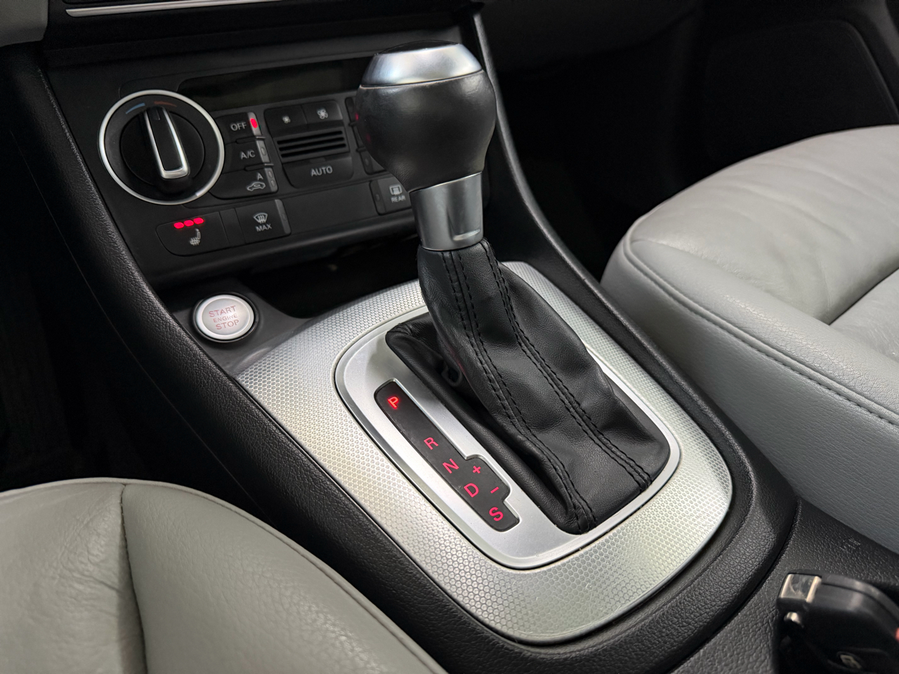 Audi Q3 2.0T quattro Premium Plus 2016