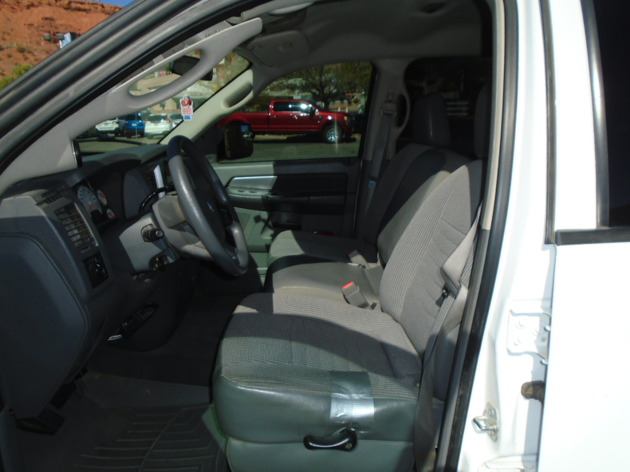 Dodge Ram 2500 4dr Quad Cab 139" WB HD 4WD 2008 Dodge Ram 2500 4dr Quad Cab 139" WB HD 4WD 2008