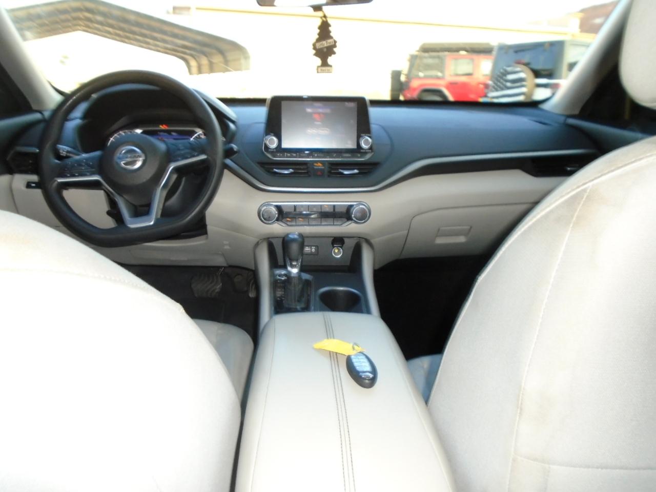 Nissan Altima 2.5 SV 2022