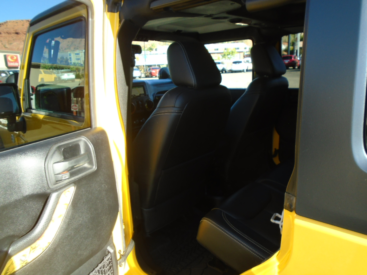 Jeep Wrangler Unlimited Rubicon 4WD 2015 Jeep Wrangler Unlimited Rubicon 4WD 2015