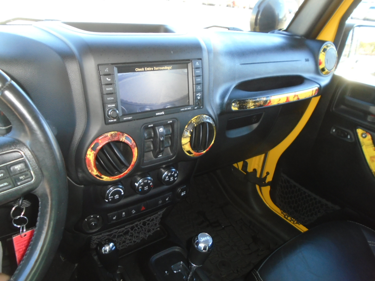 Jeep Wrangler Unlimited Rubicon 4WD 2015 Jeep Wrangler Unlimited Rubicon 4WD 2015