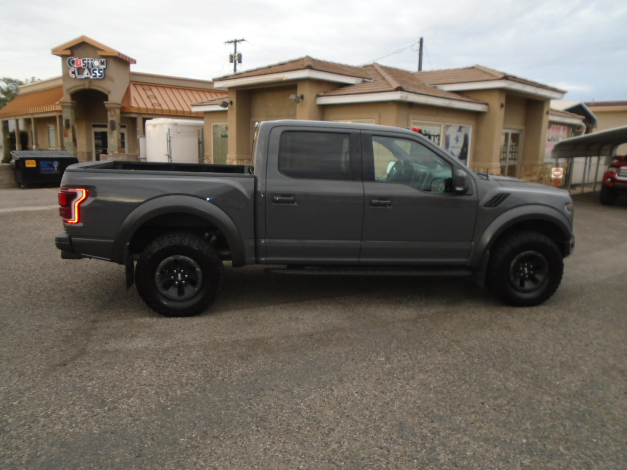 Ford F-150 Raptor SuperCrew 4WD 2018
