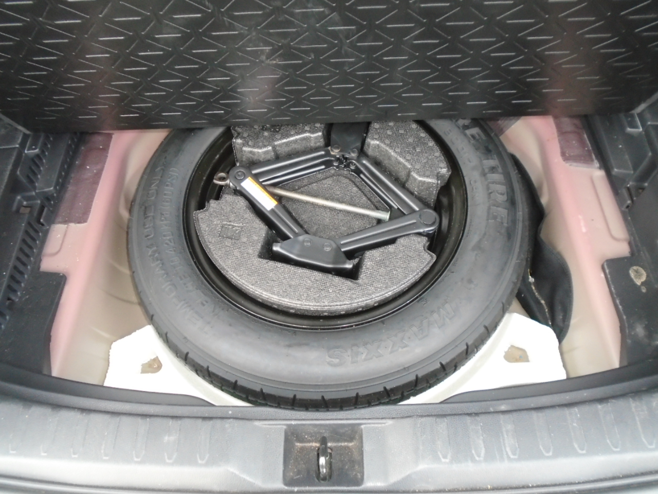 Toyota RAV4 LE AWD 2022