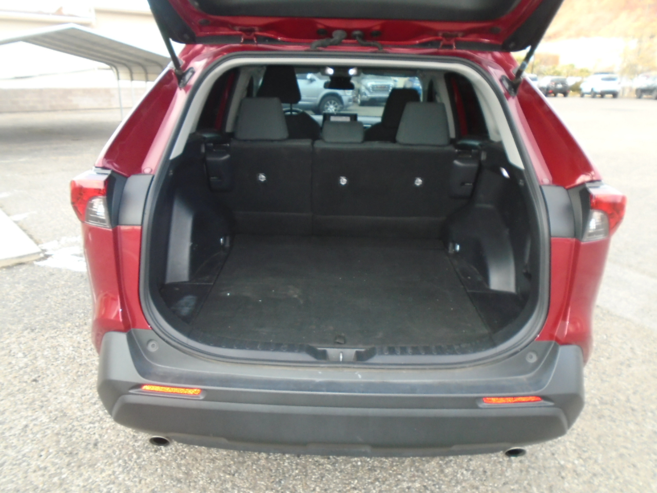 Toyota RAV4 LE AWD 2022