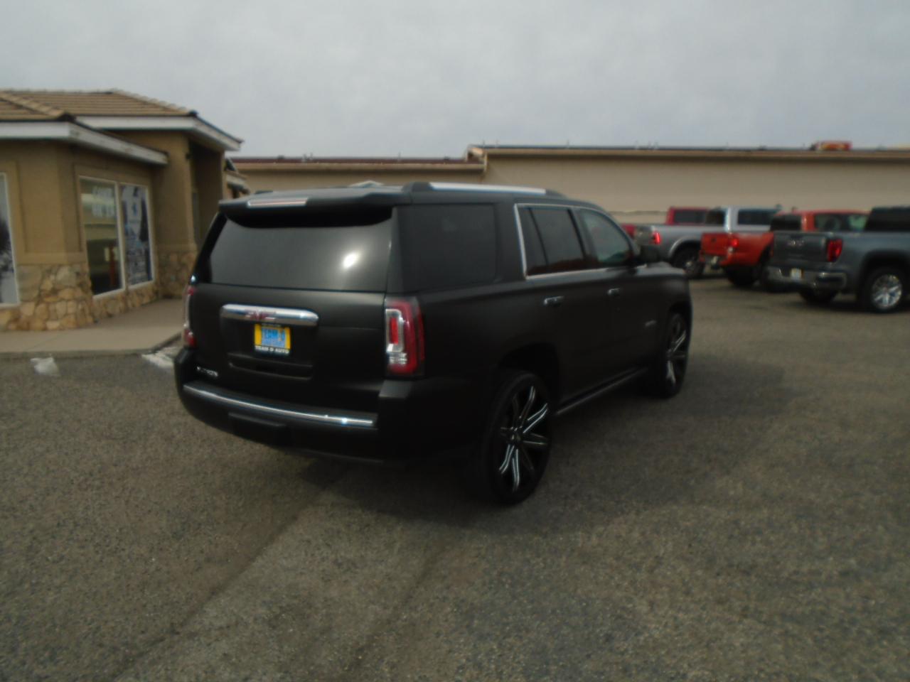 GMC Yukon Denali 4WD 2015