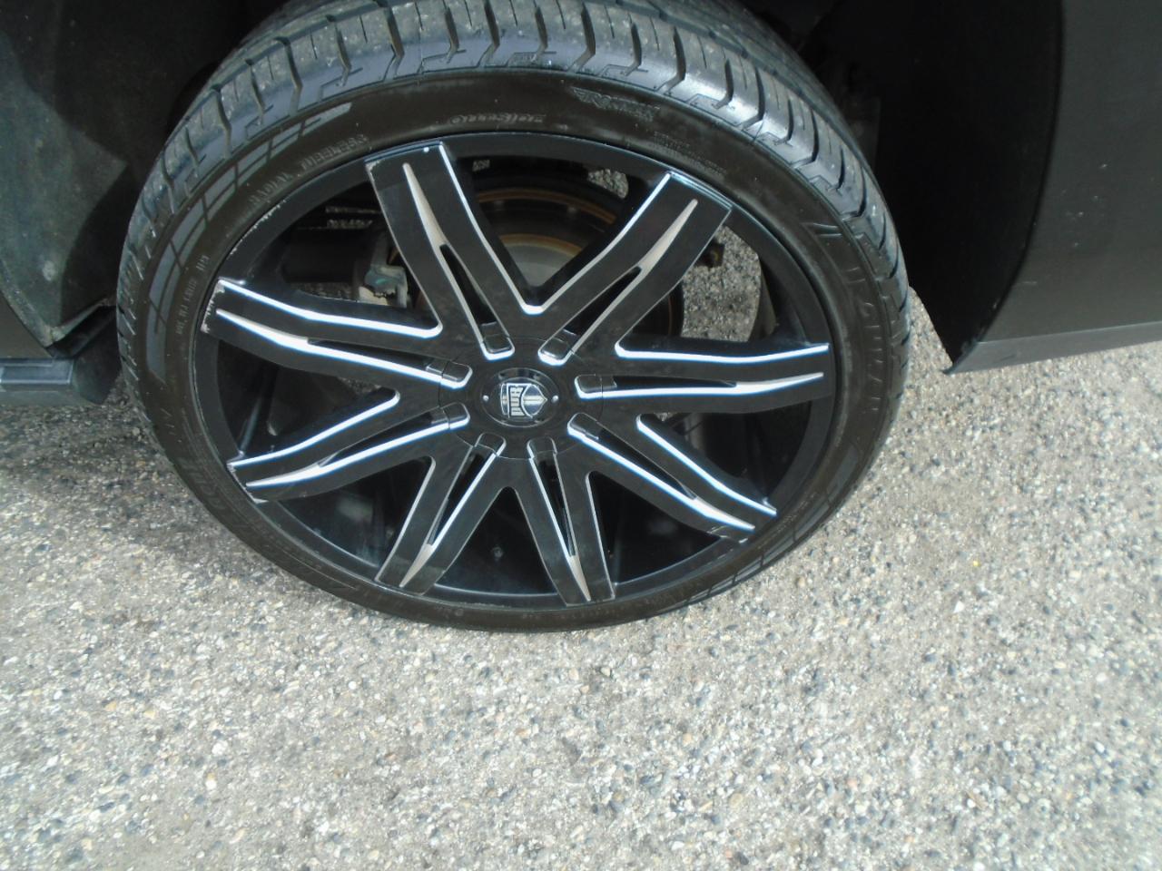 GMC Yukon Denali 4WD 2015