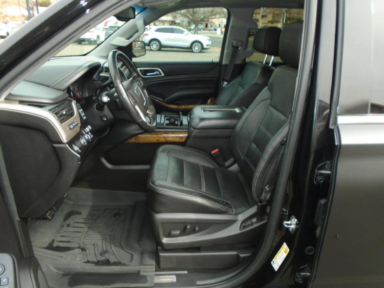 GMC Yukon Denali 4WD 2015