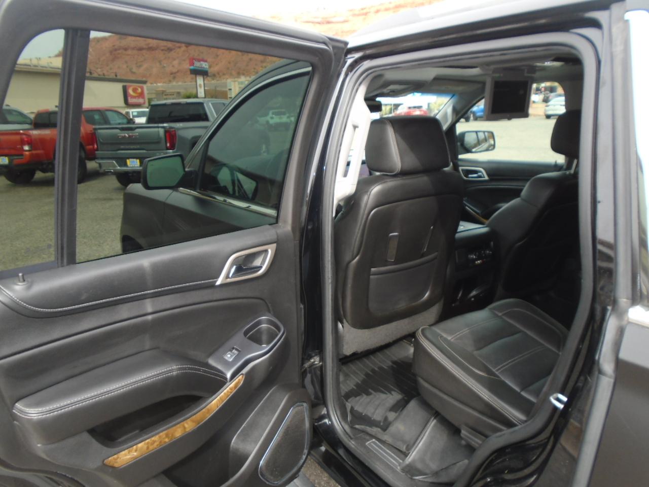 GMC Yukon Denali 4WD 2015