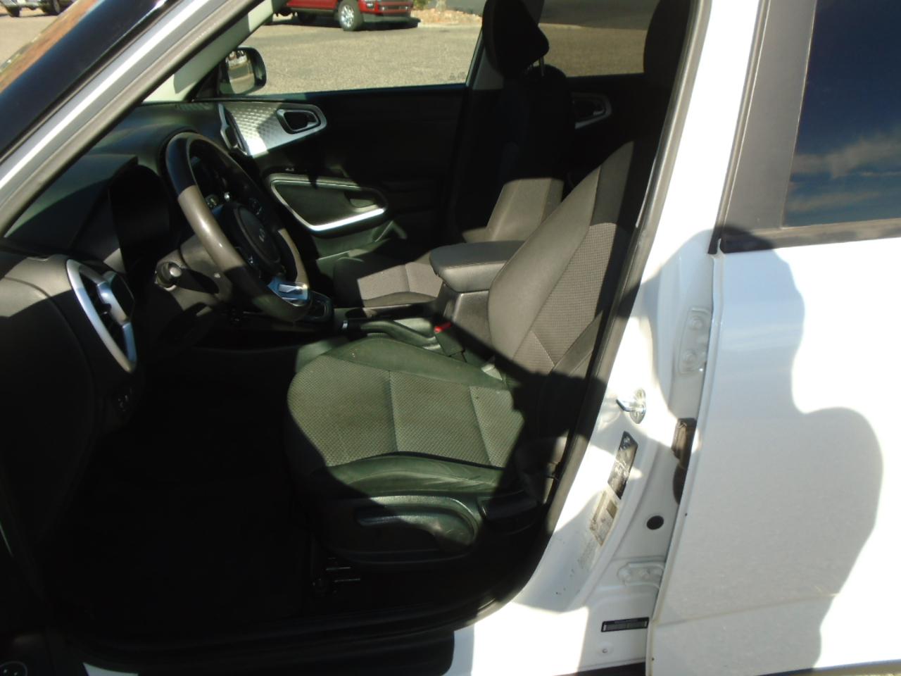 Kia Soul LX CVT 2023