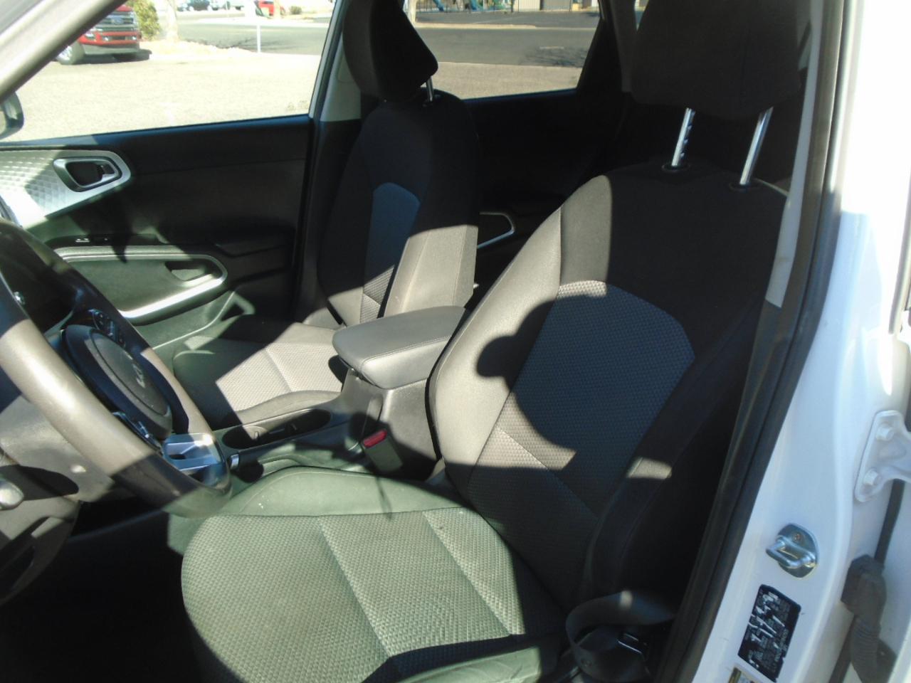 Kia Soul LX CVT 2023