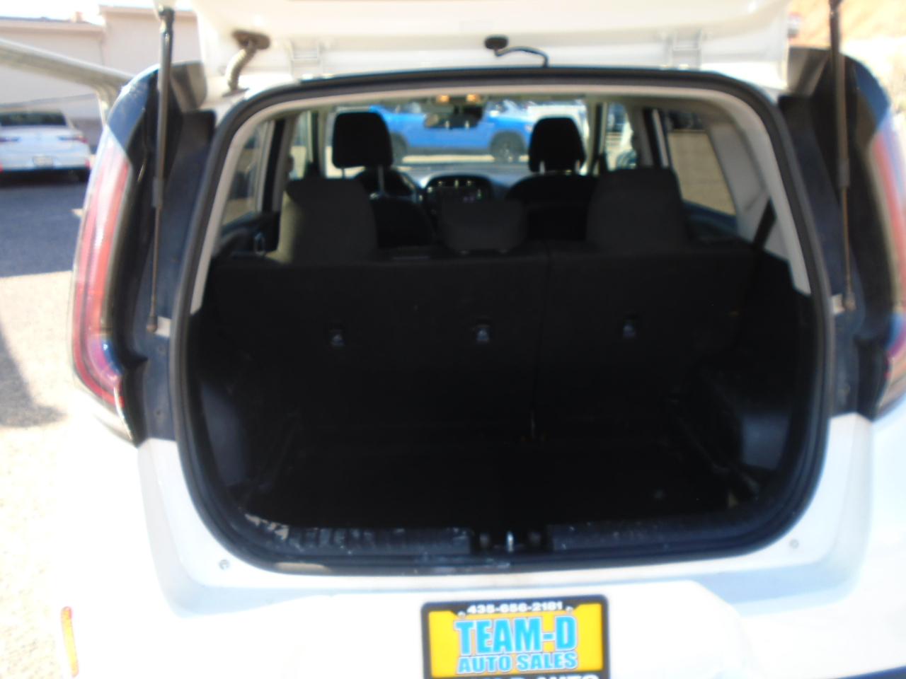 Kia Soul LX CVT 2023