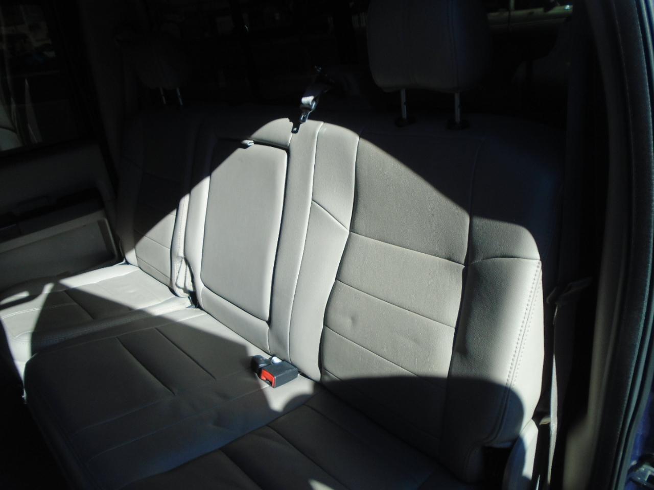 Ford F-450 SD Lariat Crew Cab 4WD 2008