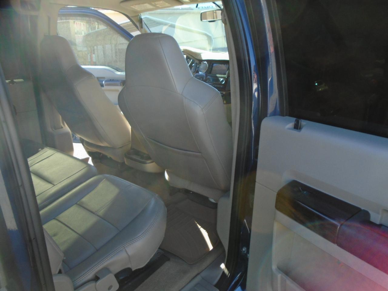 Ford F-450 SD Lariat Crew Cab 4WD 2008