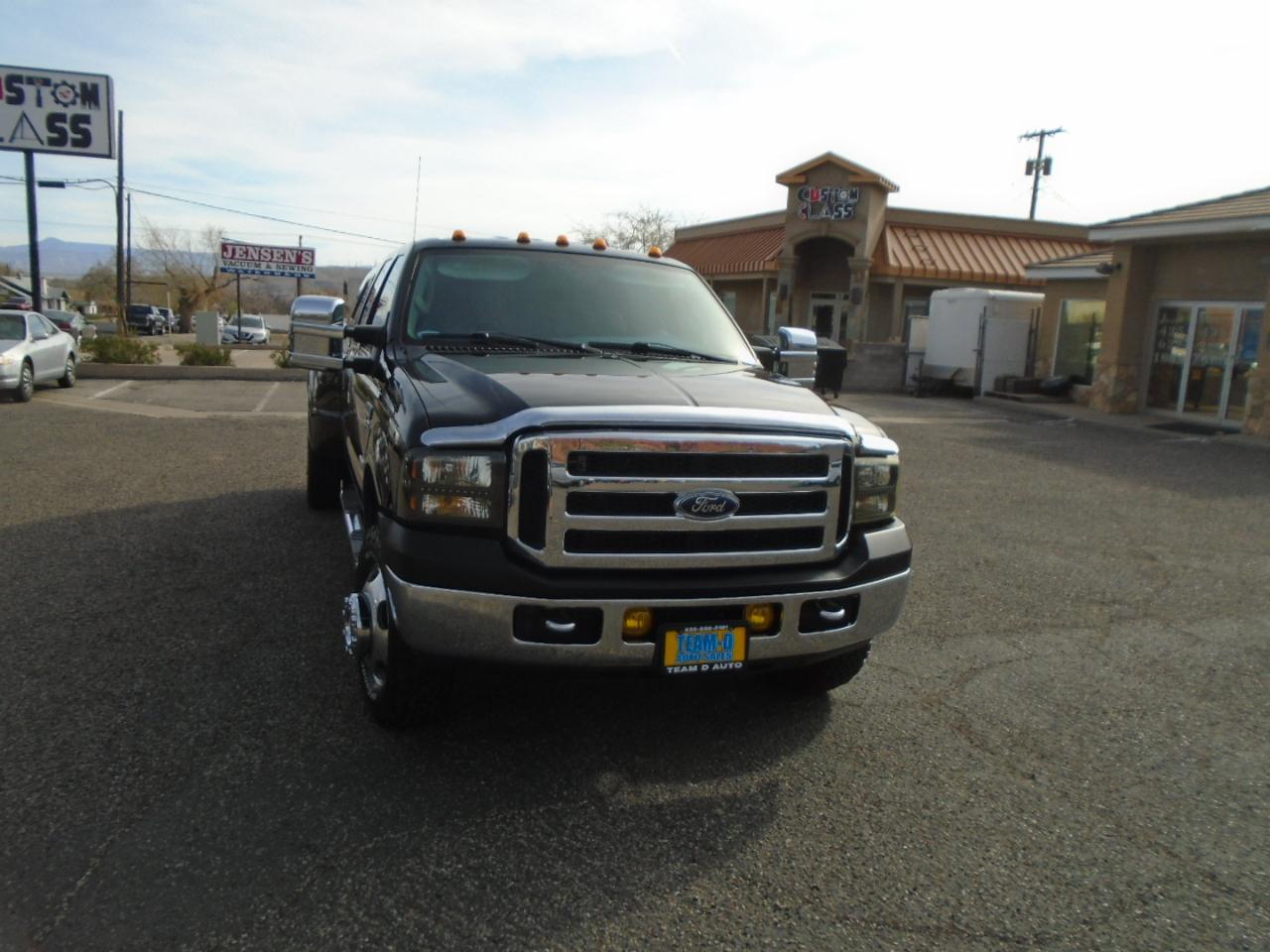 Ford F-350 SD Lariat Crew Cab Long Bed 4WD DRW 2006