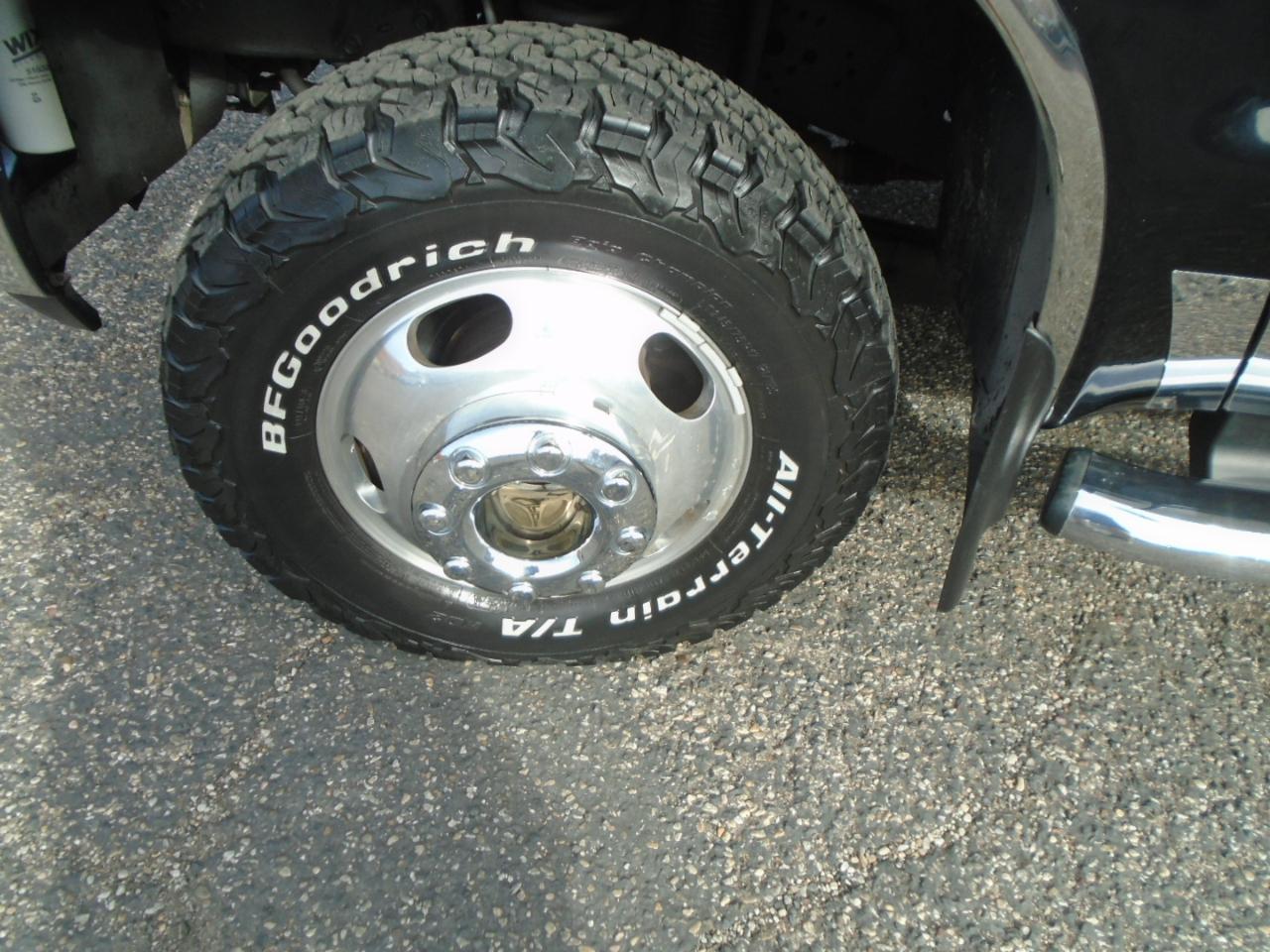 Ford F-350 SD Lariat Crew Cab Long Bed 4WD DRW 2006