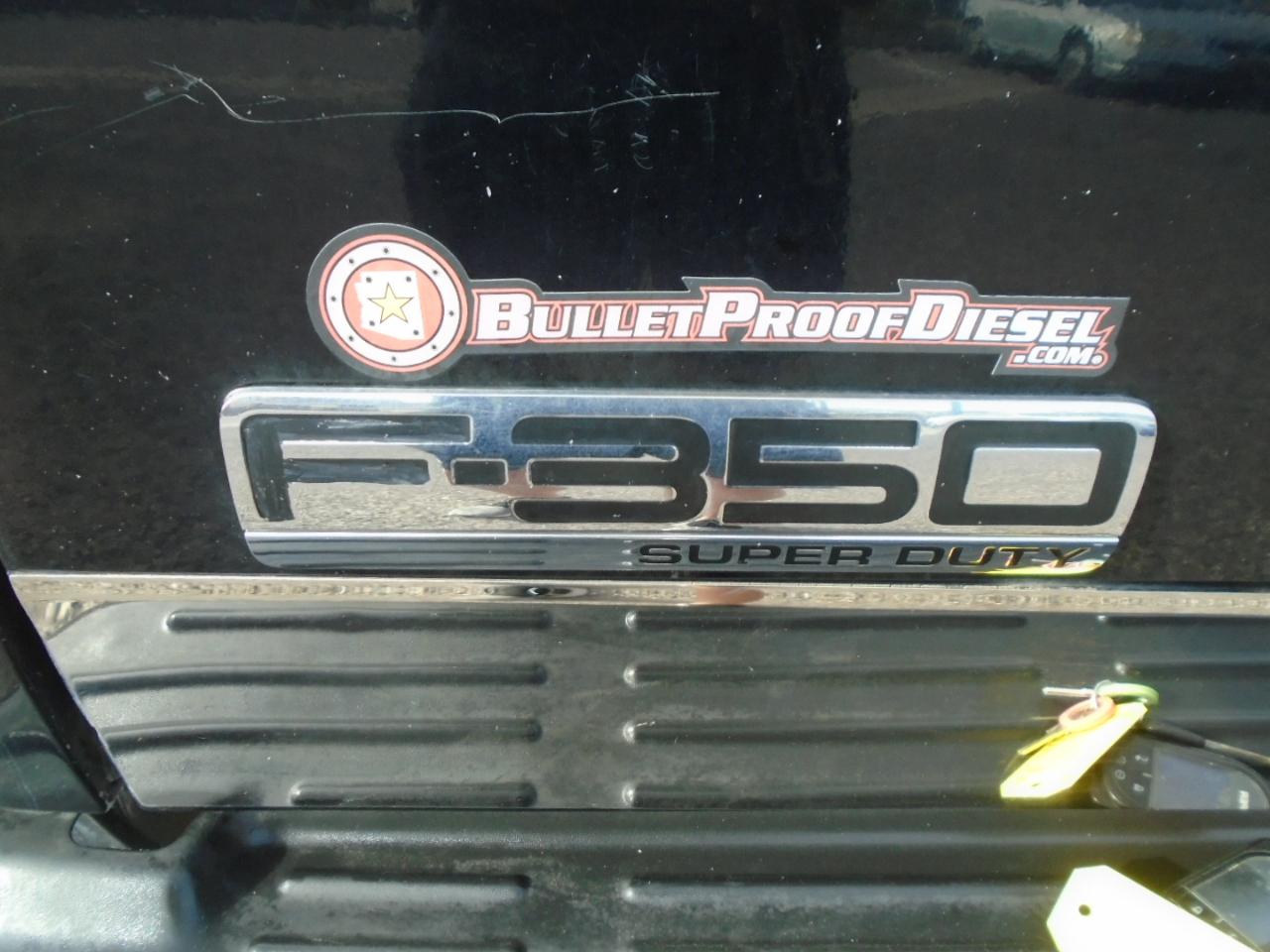 Ford F-350 SD Lariat Crew Cab Long Bed 4WD DRW 2006