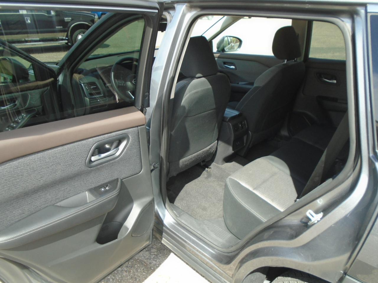 Nissan Rogue SV 2023