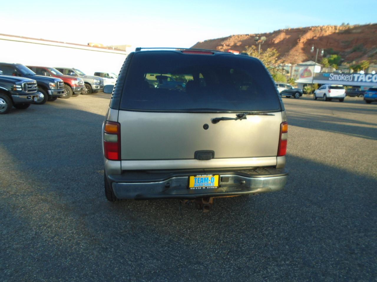 Chevrolet Suburban 1500 4WD 2003
