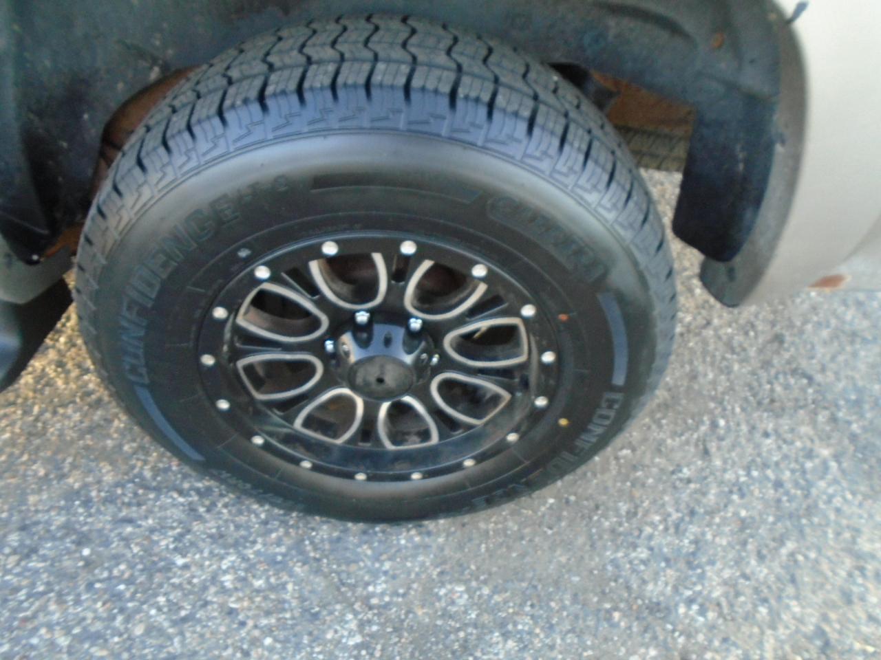 Chevrolet Suburban 1500 4WD 2003