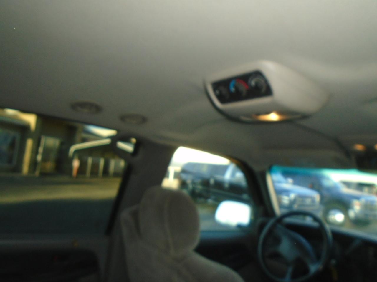 Chevrolet Suburban 1500 4WD 2003