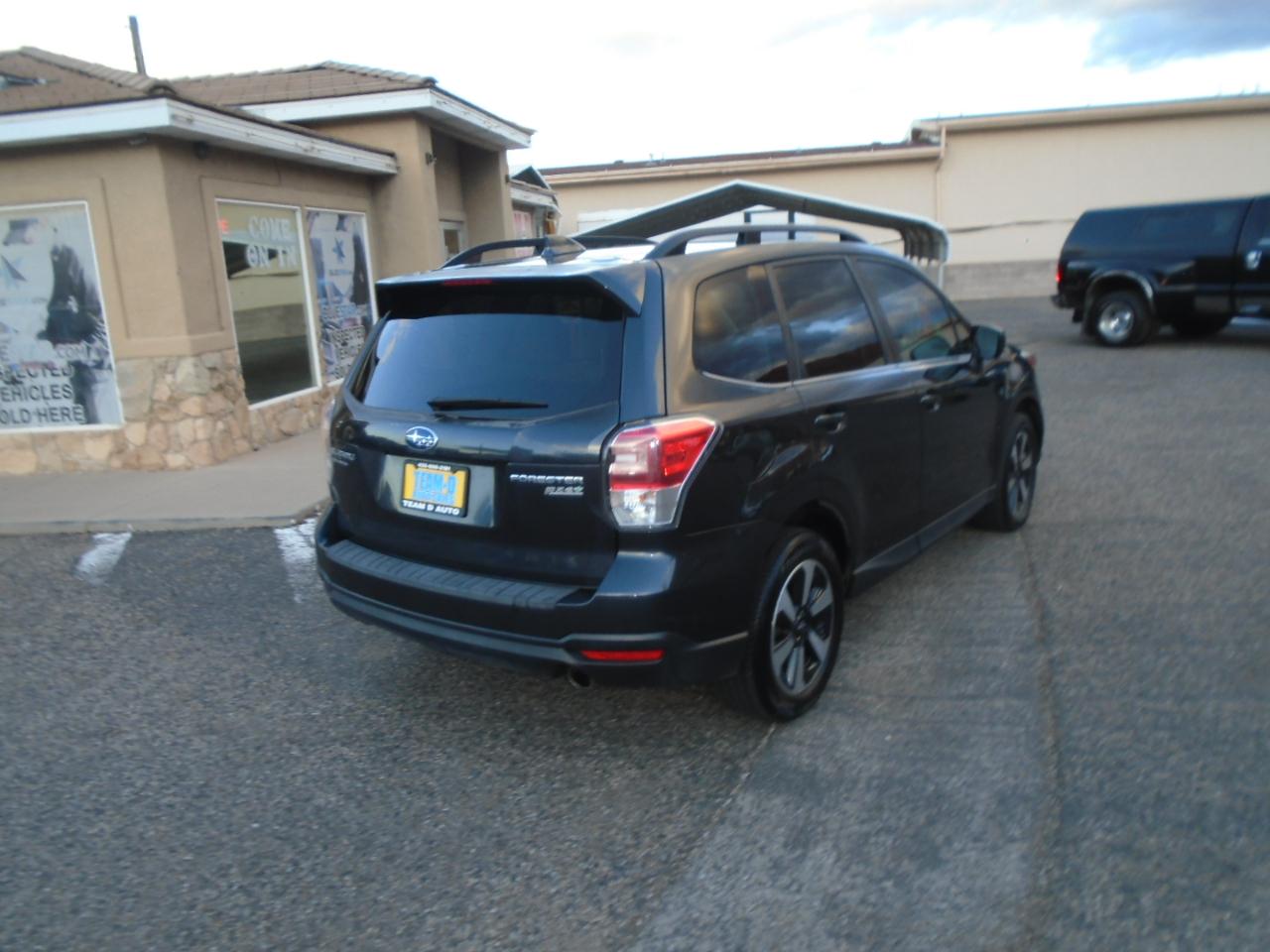 Subaru Forester 2.5i Limited 2017