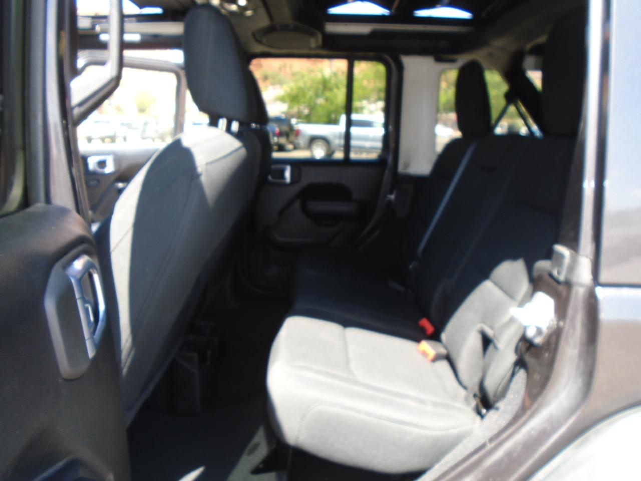 Jeep Wrangler Unlimited Willys Sport 2021