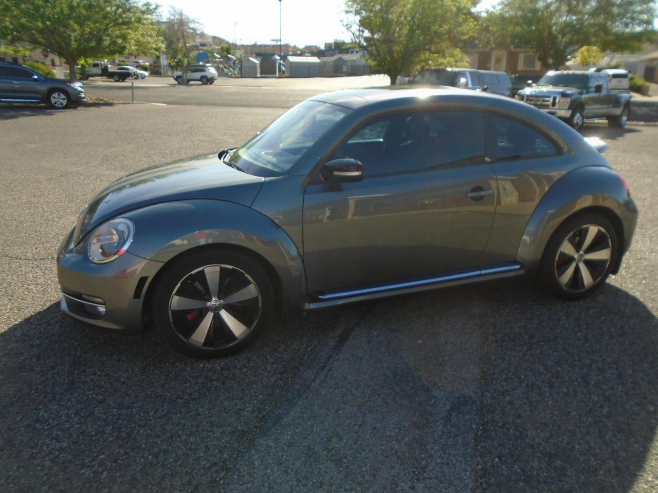 Volkswagen Beetle 2.0T Turbo 2012