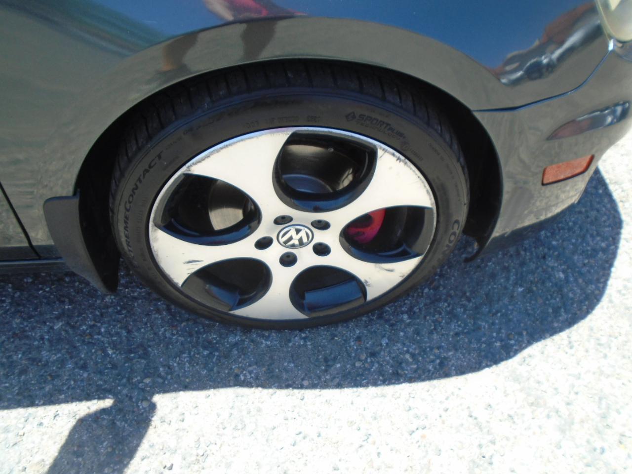 Volkswagen GTI 4-door 2012