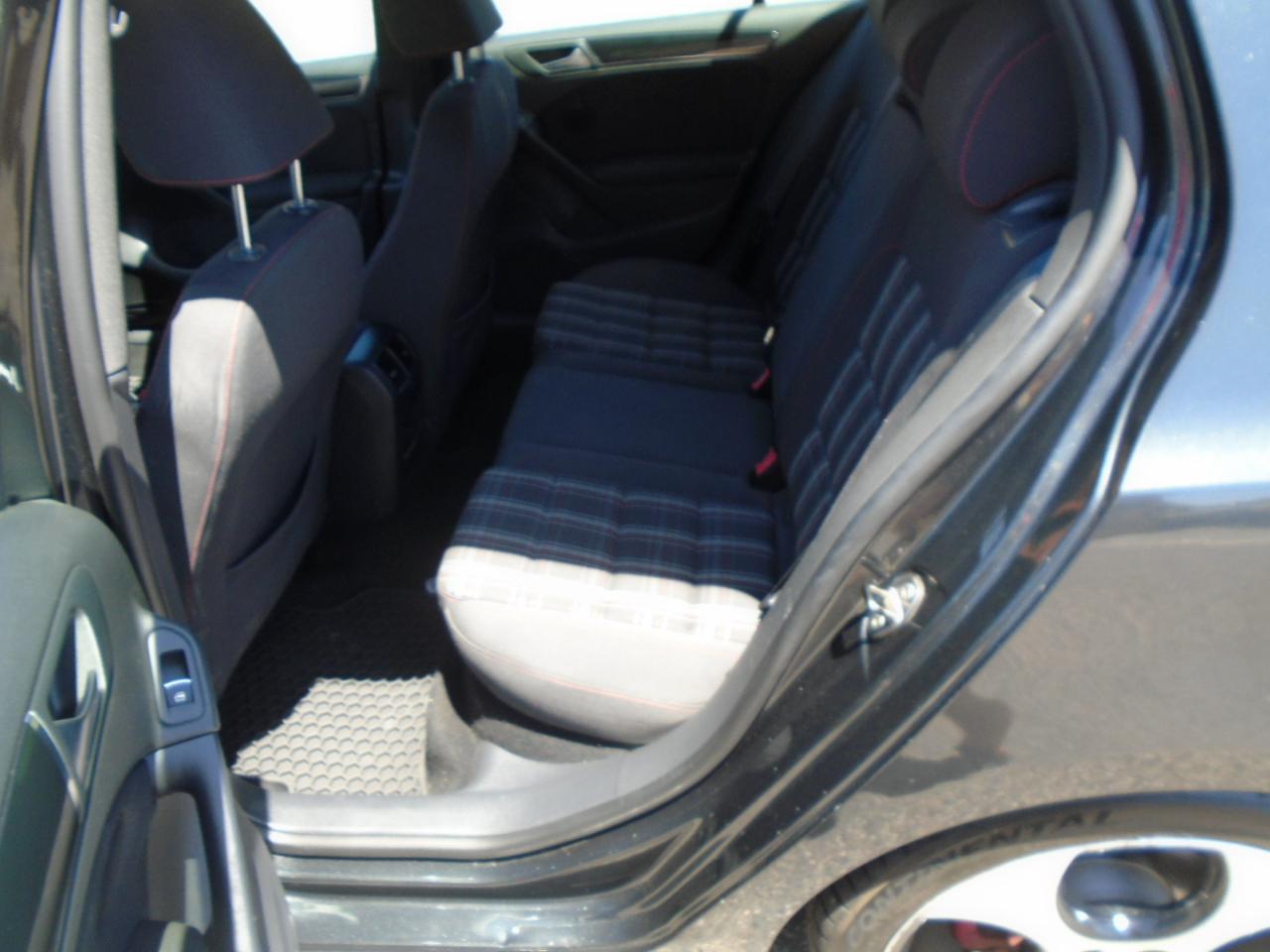 Volkswagen GTI 4-door 2012