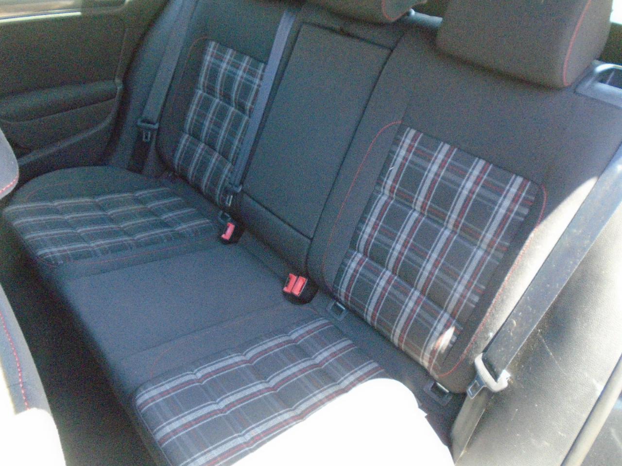 Volkswagen GTI 4-door 2012