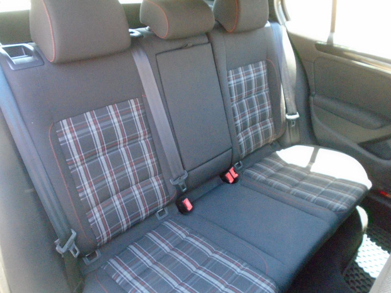 Volkswagen GTI 4-door 2012