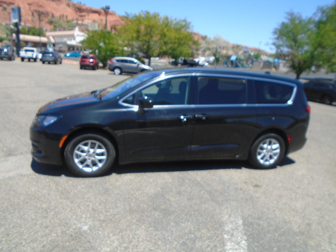 Chrysler Voyager LX 2023