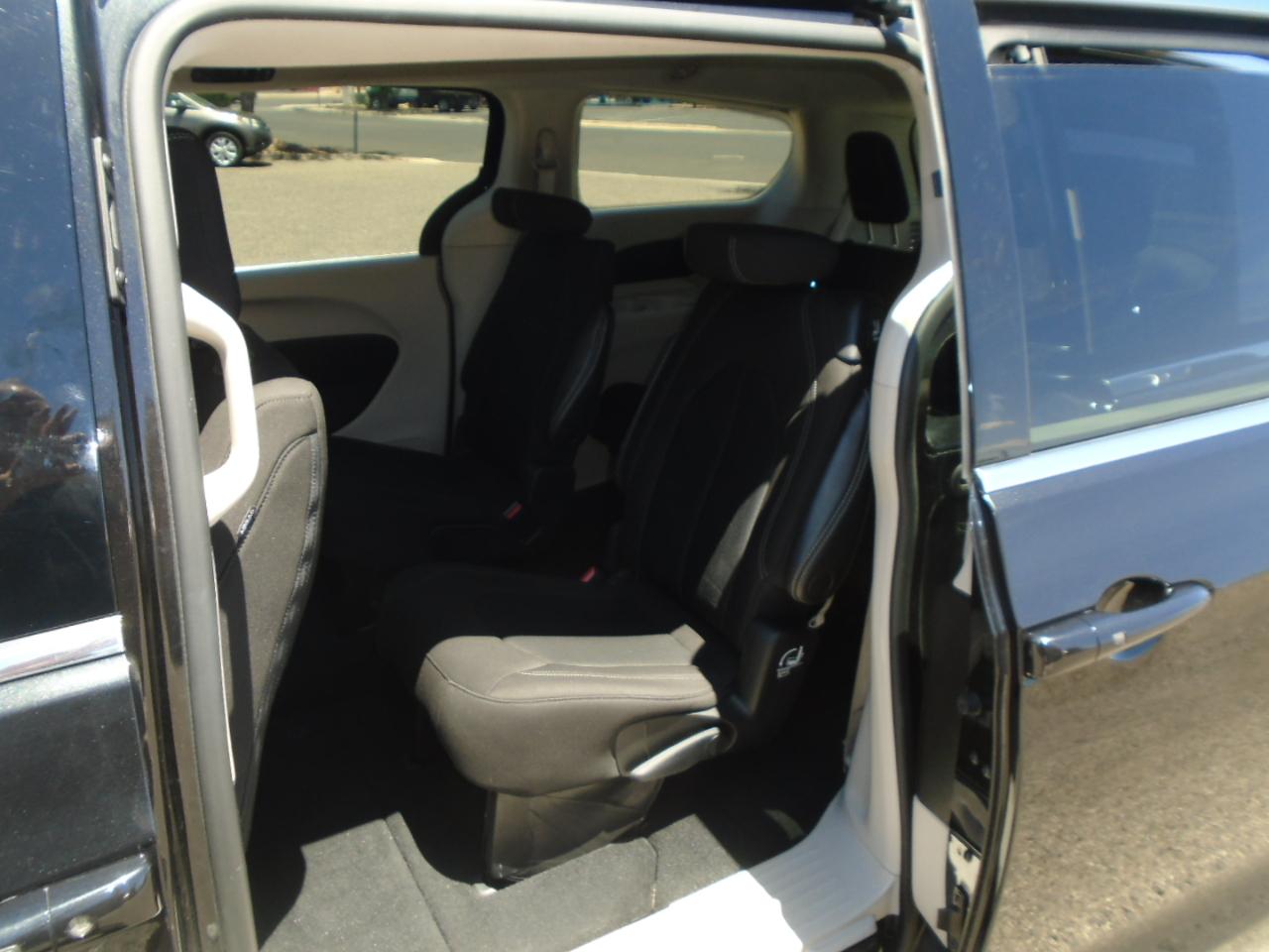 Chrysler Voyager LX 2023