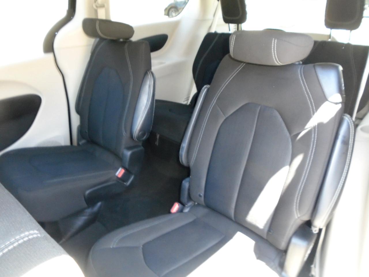 Chrysler Voyager LX 2023