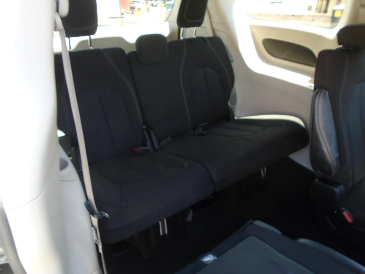 Chrysler Voyager LX 2023