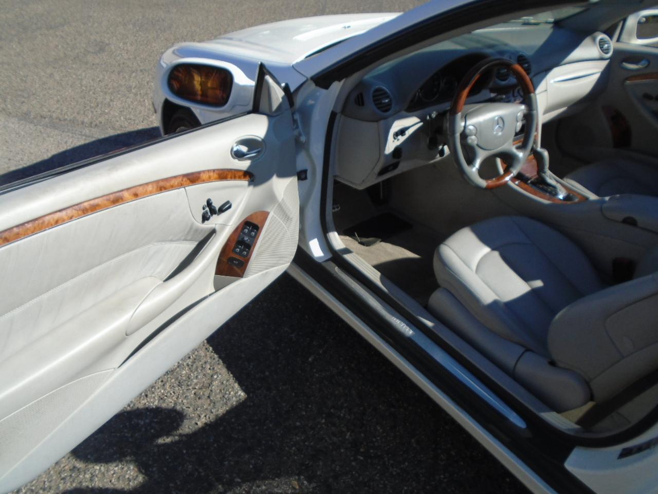Mercedes-Benz CLK-Class CLK320 Cabriolet 2004