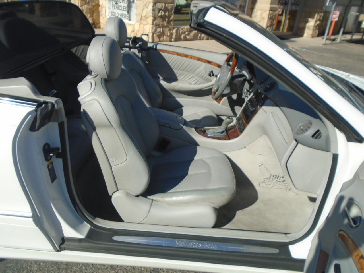 Mercedes-Benz CLK-Class CLK320 Cabriolet 2004
