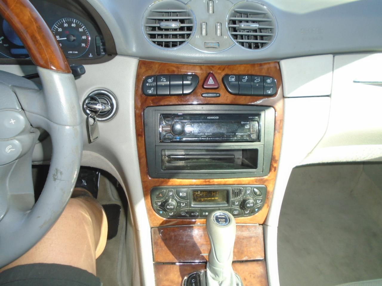 Mercedes-Benz CLK-Class CLK320 Cabriolet 2004