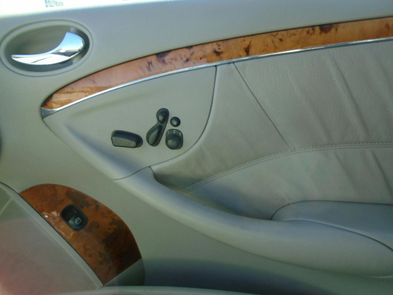 Mercedes-Benz CLK-Class CLK320 Cabriolet 2004