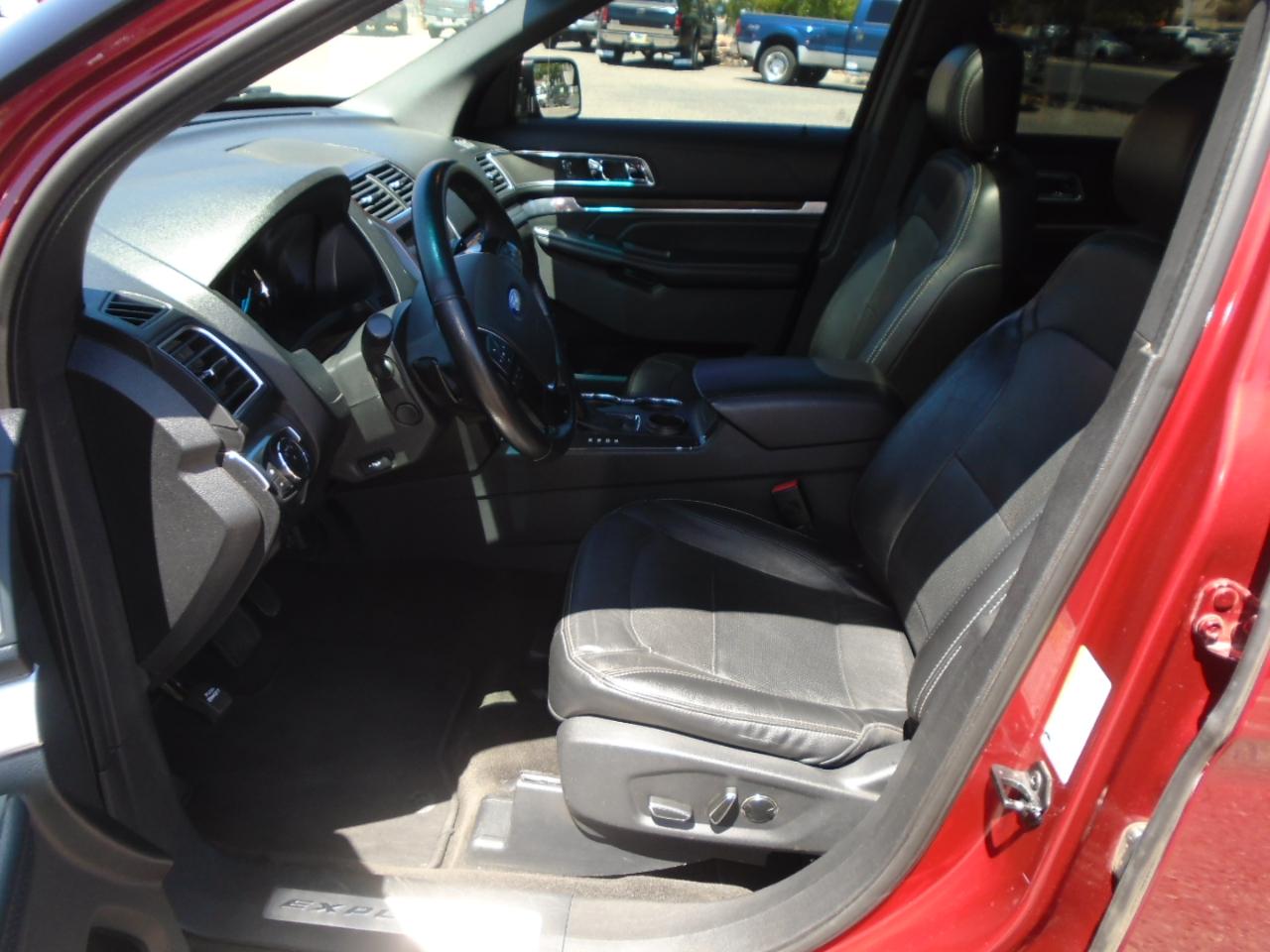 Ford Explorer Limited FWD 2017