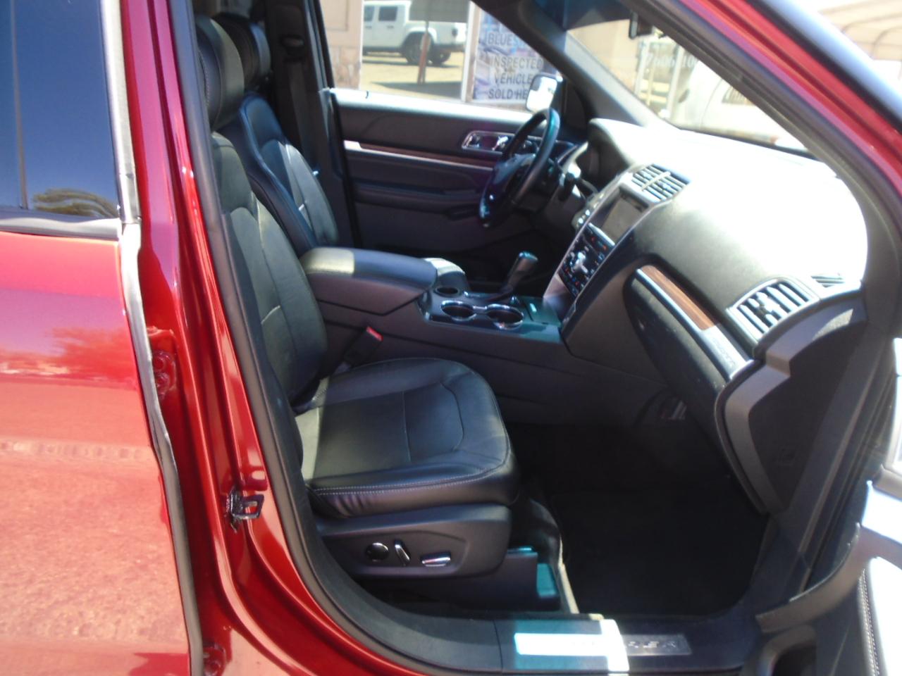 Ford Explorer Limited FWD 2017