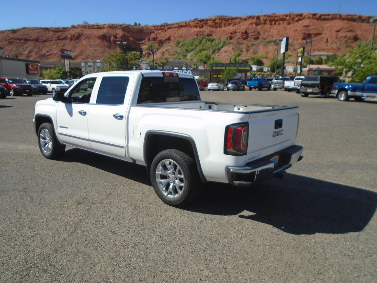 GMC Sierra 1500 SLT Crew Cab Long Box 4WD 2017