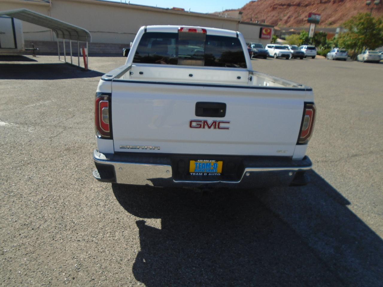 GMC Sierra 1500 SLT Crew Cab Long Box 4WD 2017