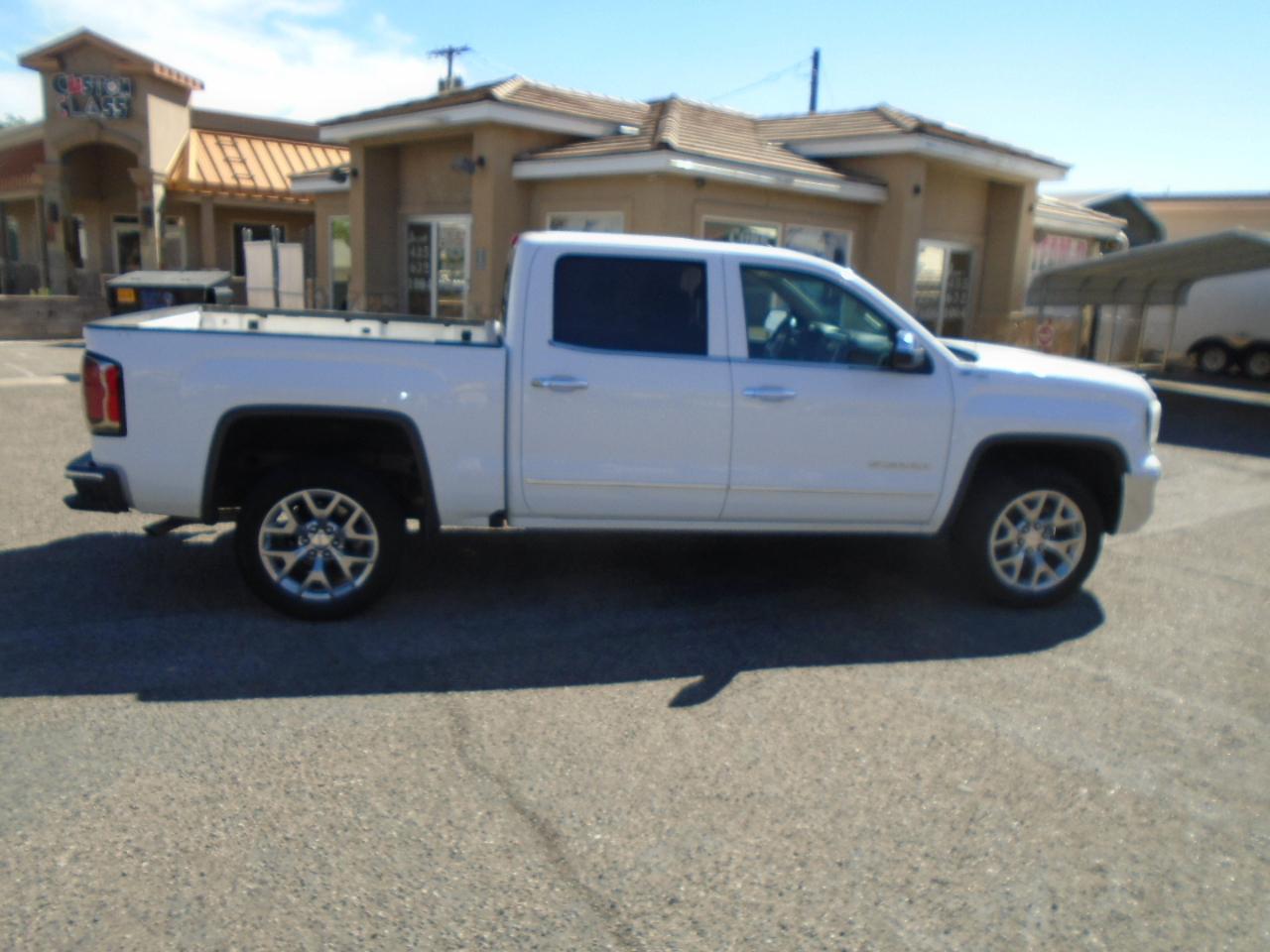 GMC Sierra 1500 SLT Crew Cab Long Box 4WD 2017