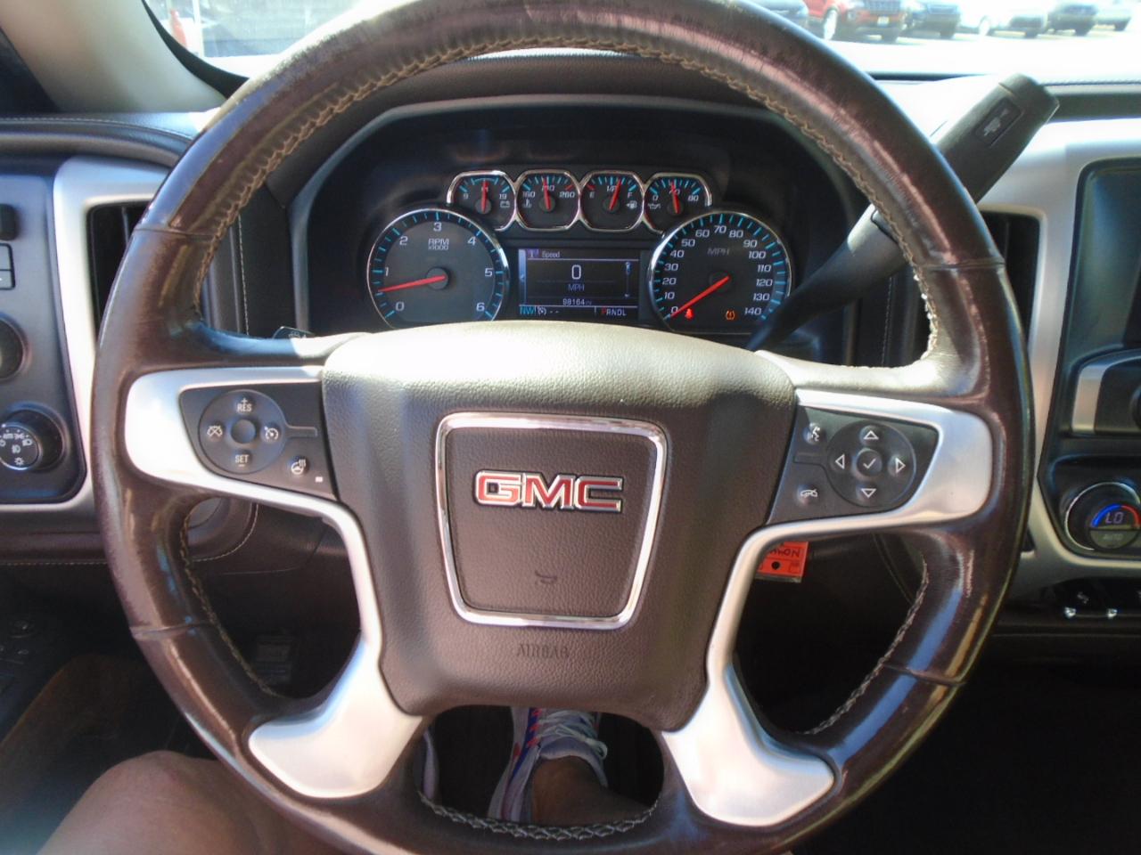 GMC Sierra 1500 SLT Crew Cab Long Box 4WD 2017