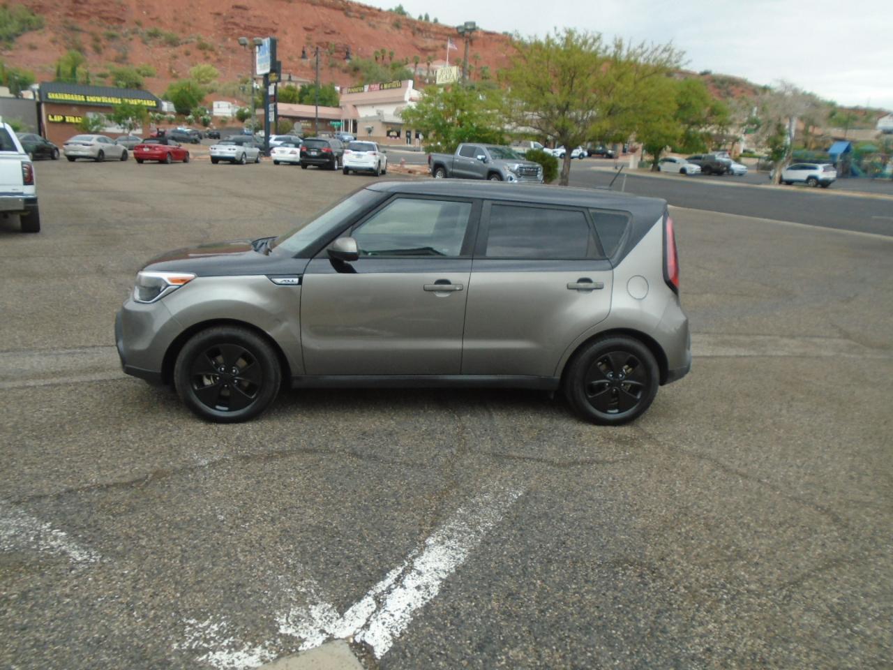 Kia Soul Base 6A 2016