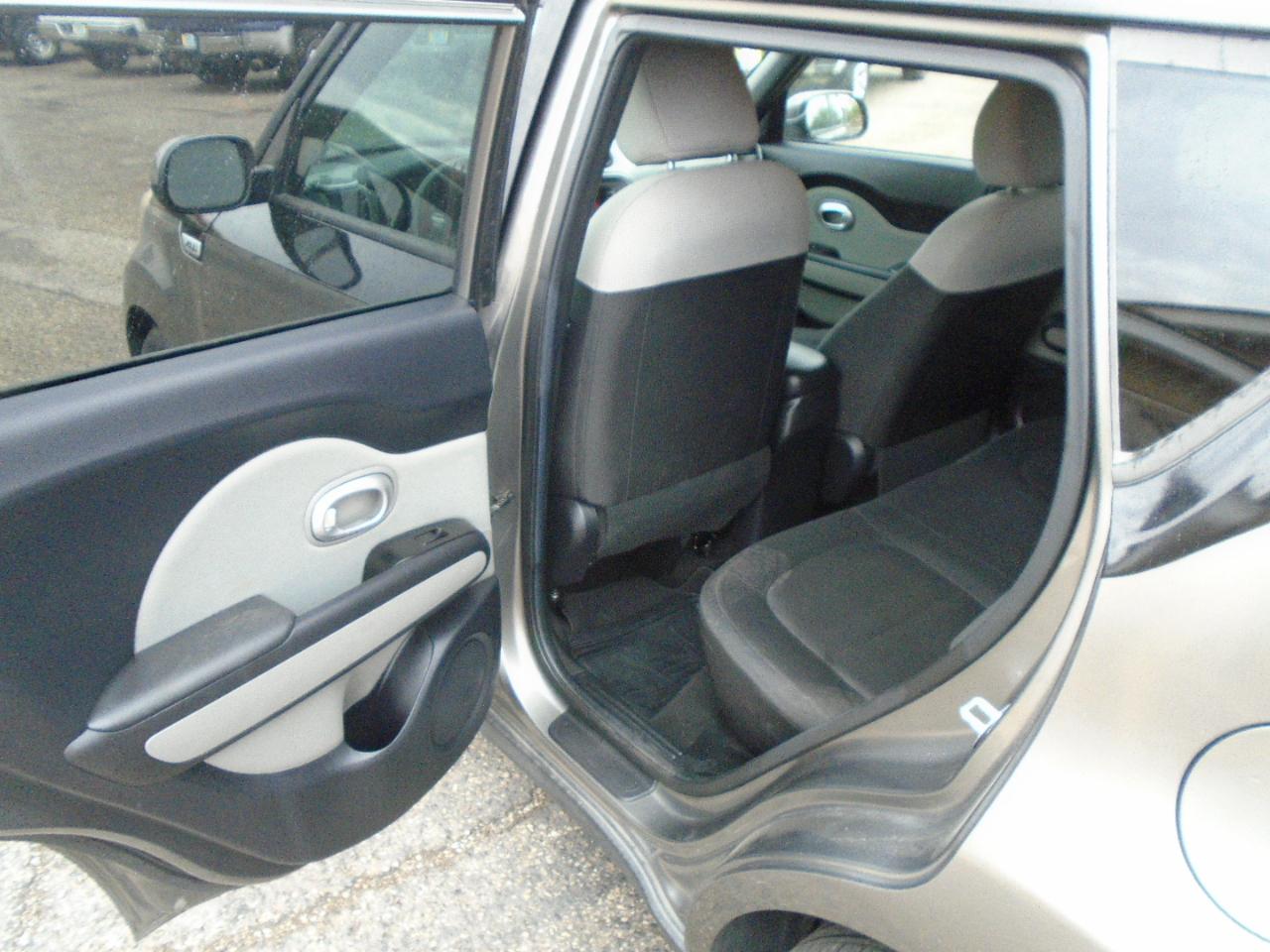 Kia Soul Base 6A 2016