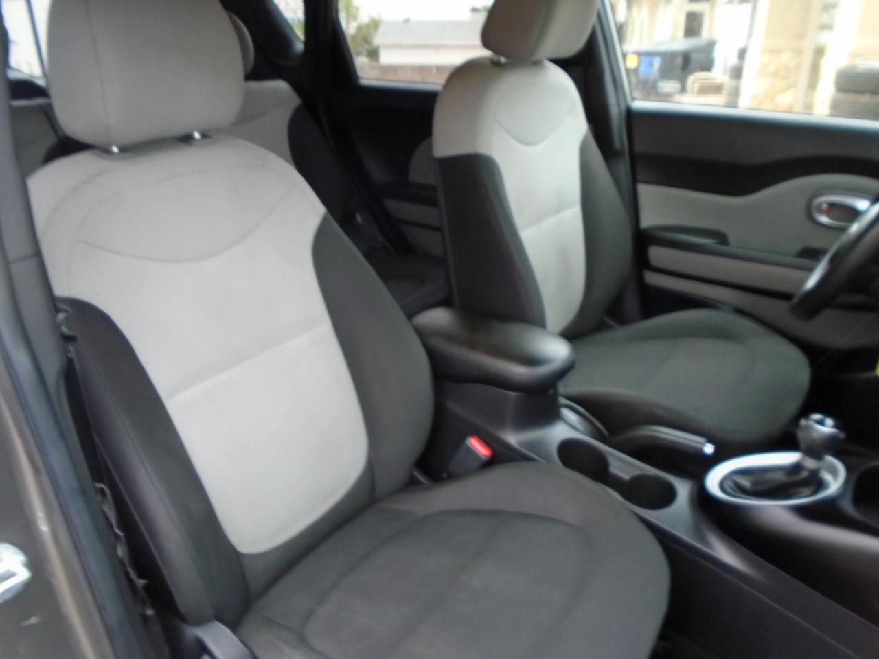 Kia Soul Base 6A 2016