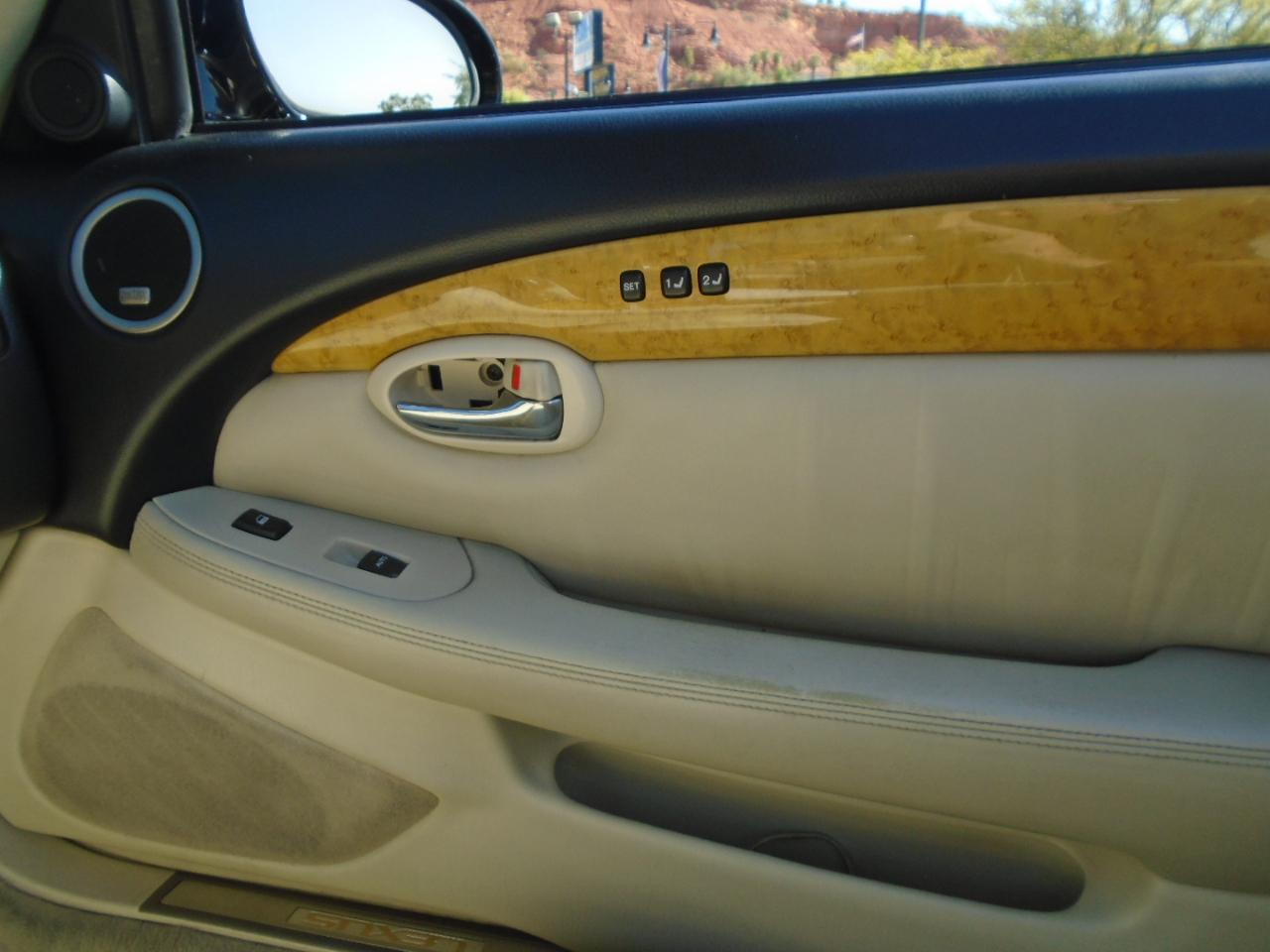 Lexus SC 430 Convertible 2003